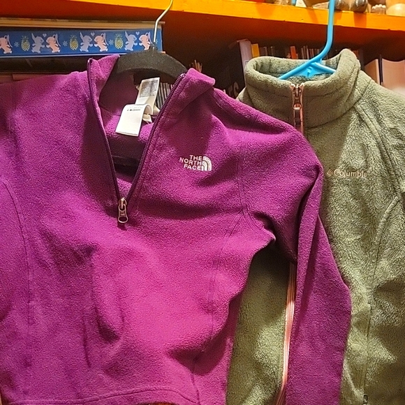 NORTH FACE AND COLUMBIA girls sweaters Size 7/8 - Picture 1 of 7
